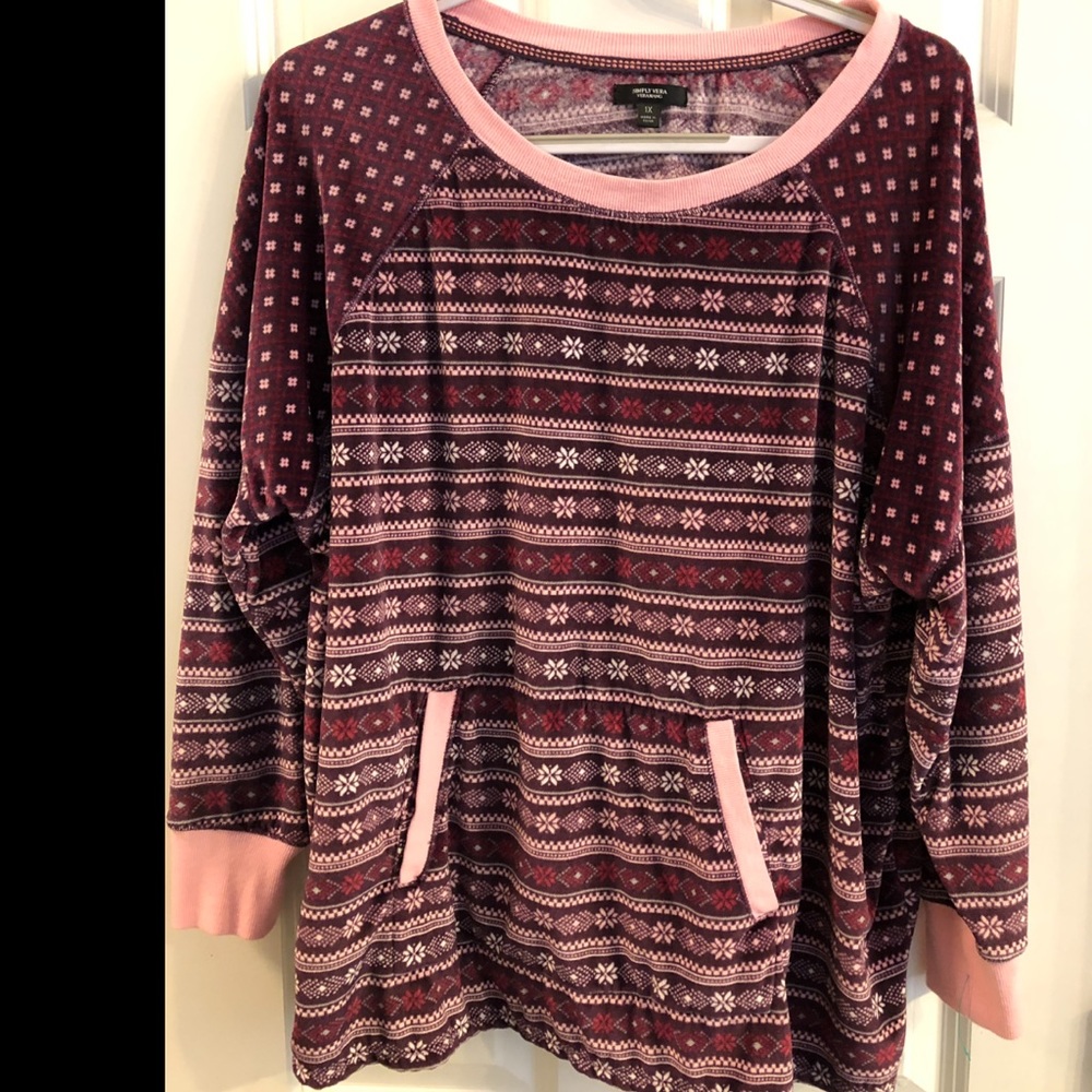 Vera Wang sweater